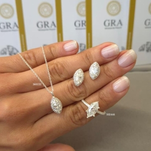 Moissanite Lady Day