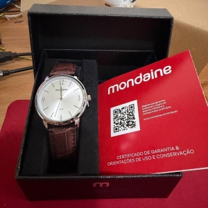 Relógio Mondaine Couro
